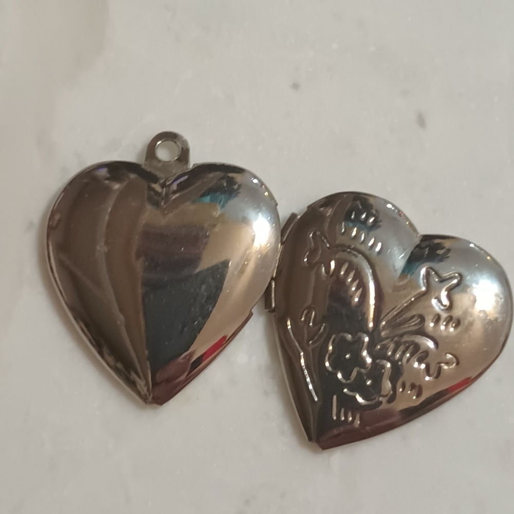 Vintage heart pendant